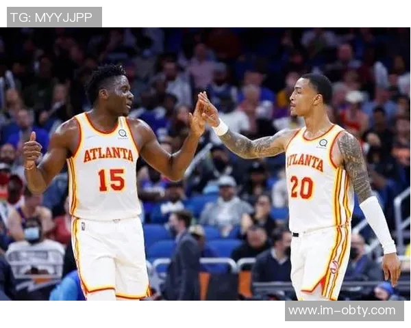 小里评论科林斯合同价值与被吹杨的高薪形成鲜明对比 小里评论科林斯合同价值与被吹杨的高薪形成鲜明对比